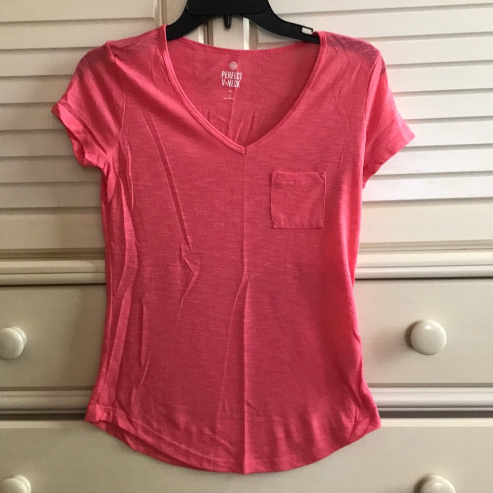 Pink tee
